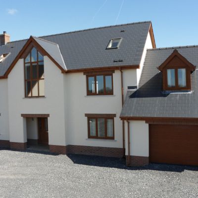 6 bedroom family home